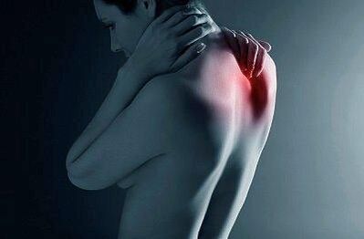 Pain between the shoulder blades, the cause of which lies in pathologies of the spine