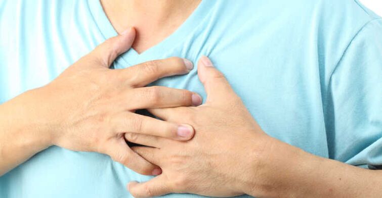 Osteochondrosis of the chest often manifests itself as pain in the region of the heart